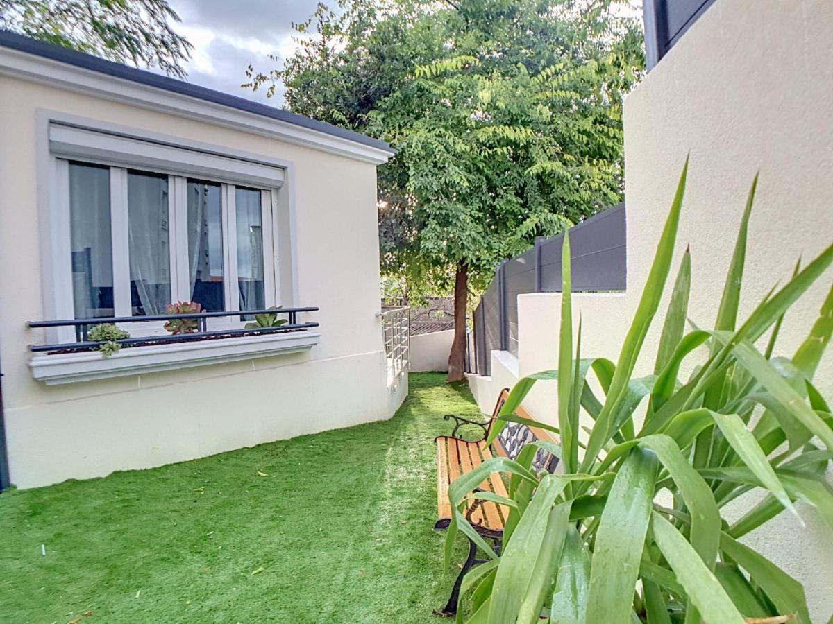 Stop Chez M Select Garden # Qualite # Confort # Simplicite Saint-Fons Exterior foto